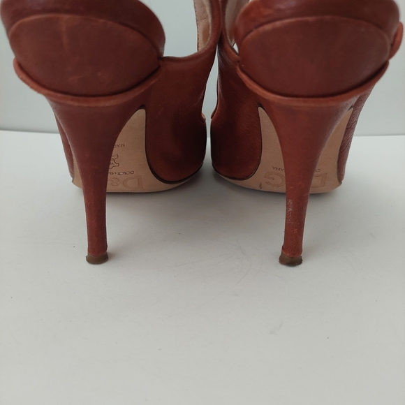 D&G Women's Brown Leather Heels - Picture 3 of 7